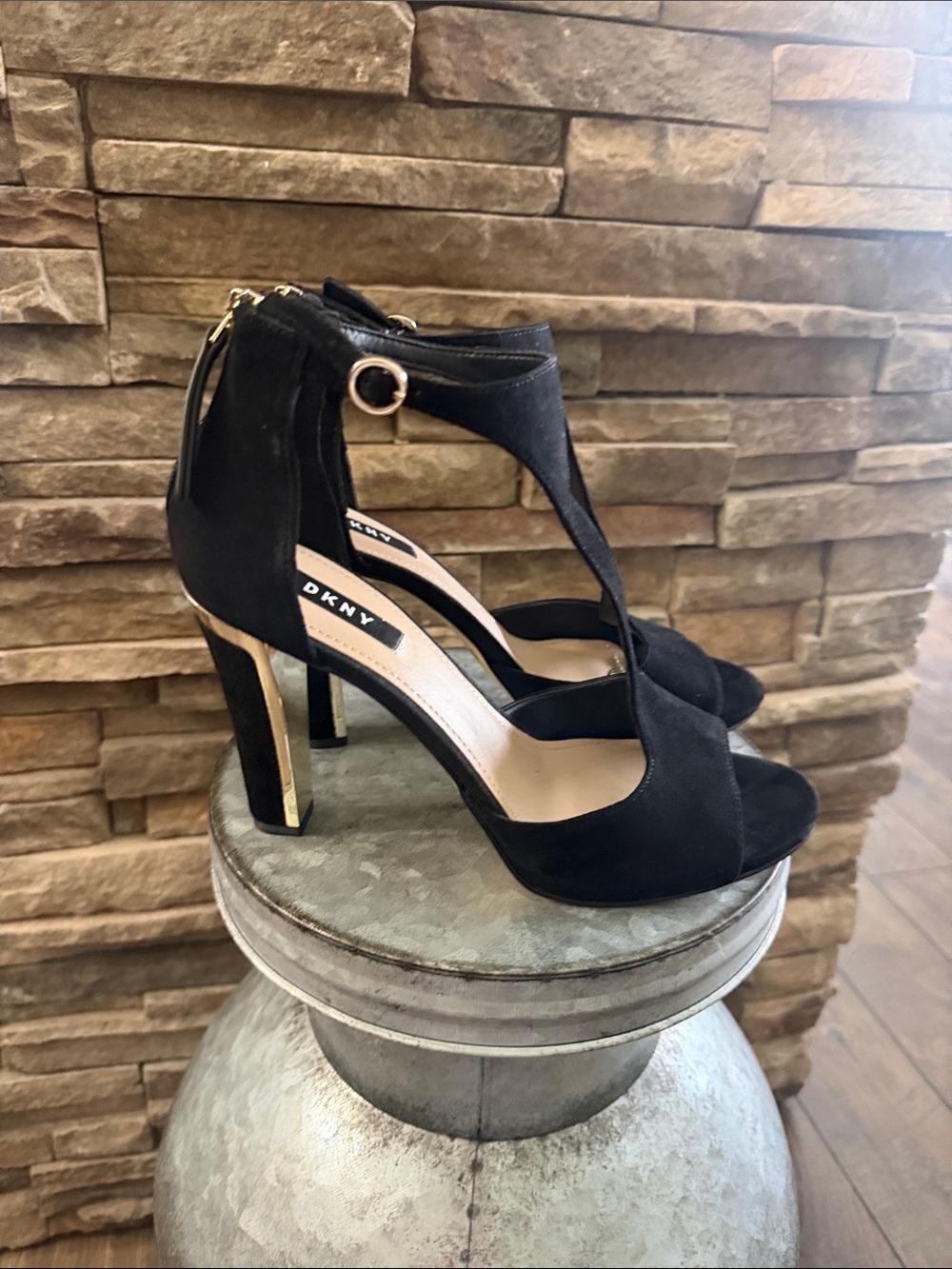 DKNY Colby Ankle Strap Black Suede Open Toe Heels Women's
Size 9